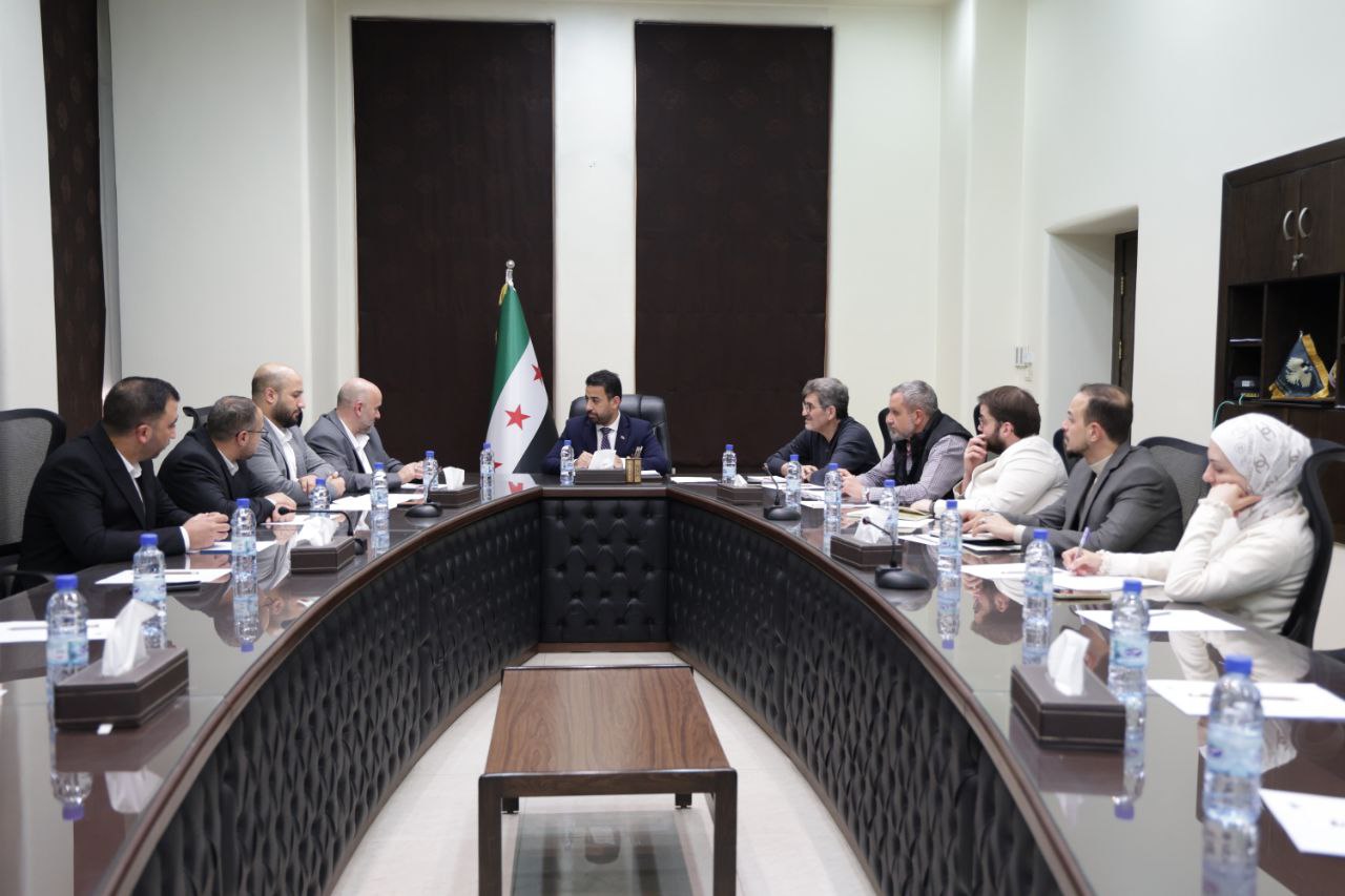 وزير الصحة يناقش مع وفد هيئة الحج والعمرة الترتيبات الصحية المتعلقة بالحجاج