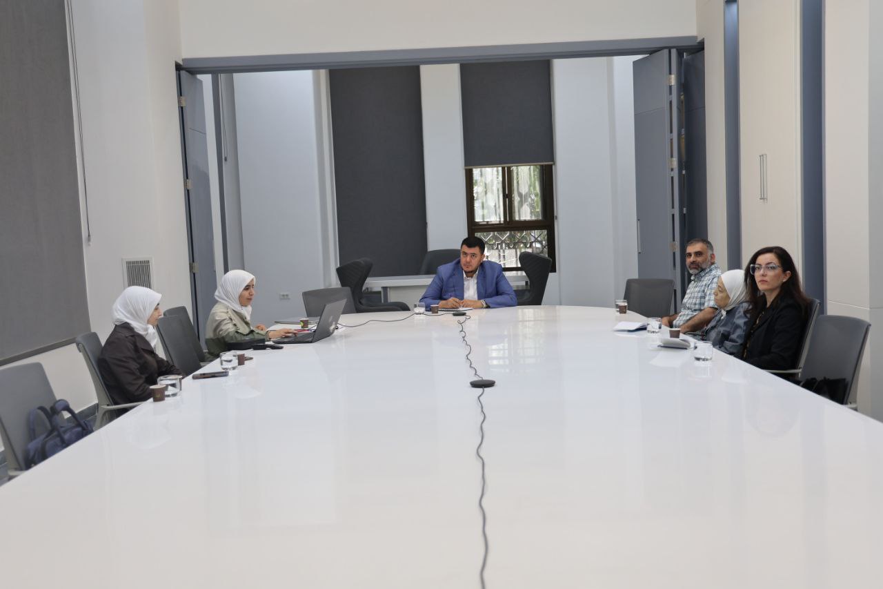 التقى معاون وزير الصحة للشؤون الصيدلانية الدكتور "عبدو محلي" مع وفد من مديرية مخابر الرقابة والبحوث الدوائية