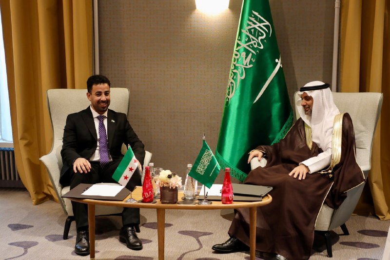 التقى وزير الصحة الدكتور مصعب العلي مع وزير الصحة السعودي فهد الجلاجل