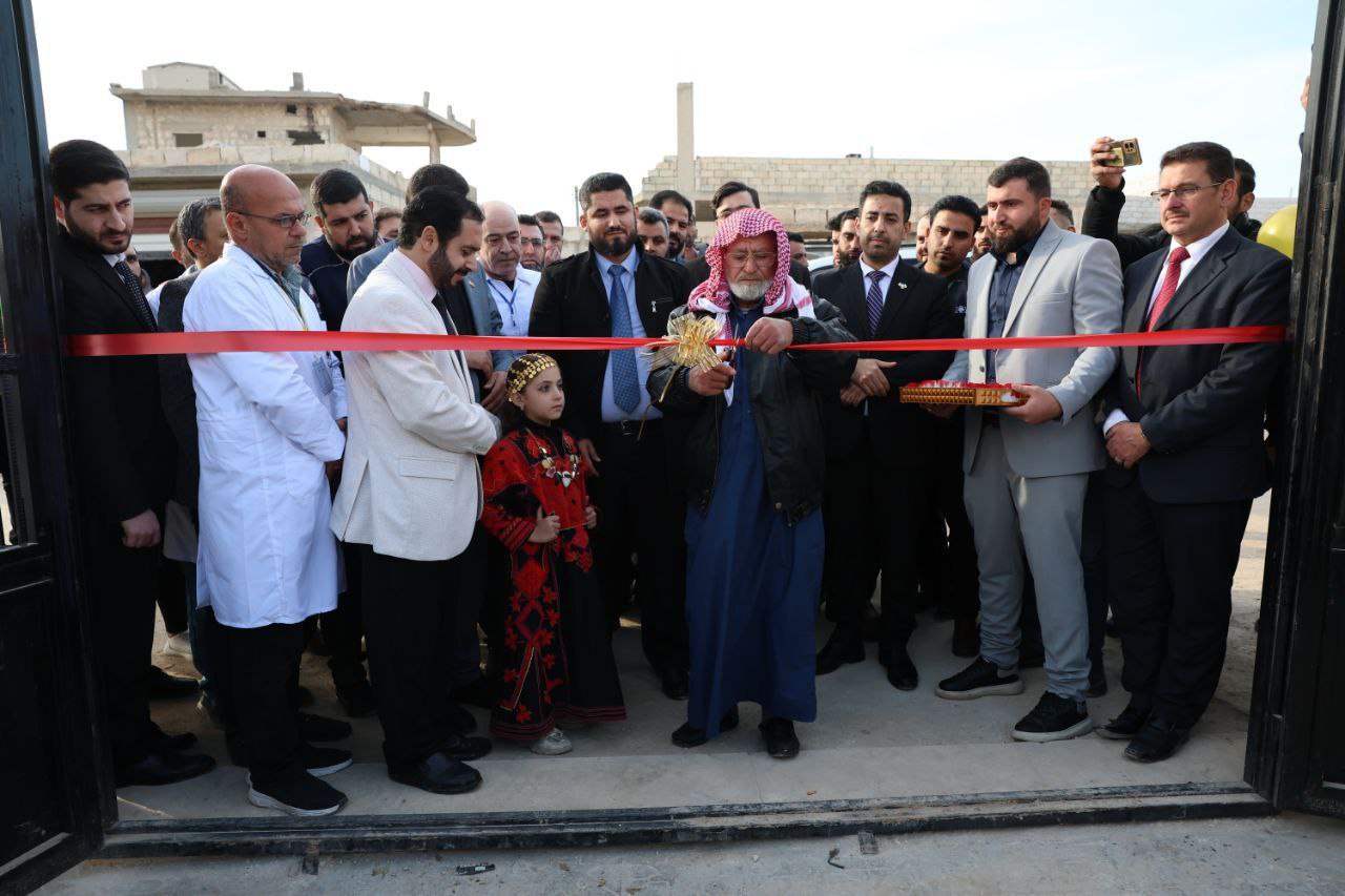 وزير الصحة يفتتح مشفى و5 مراكز صحية في إدلب