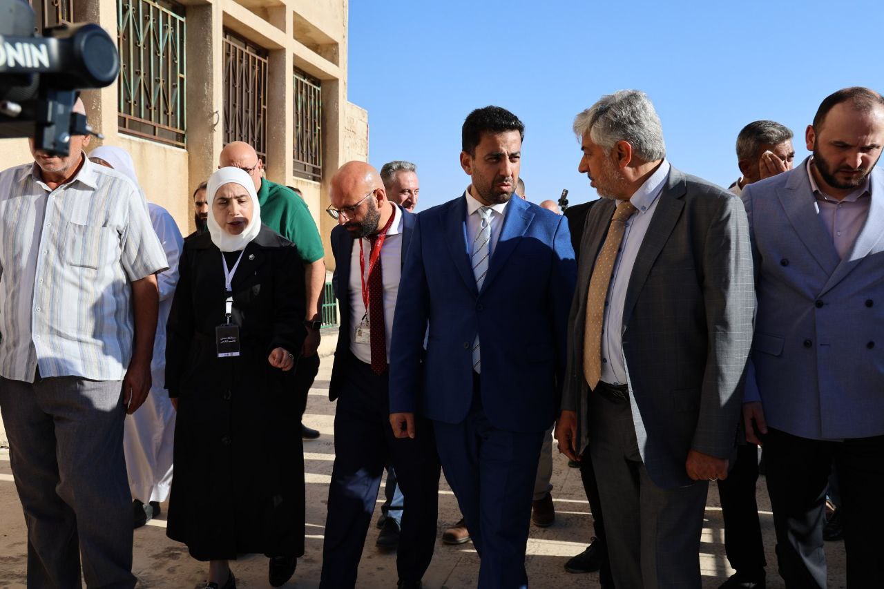 وزارة الصحة توقع مذكرة تفاهم مع منظمة Emergency الإيطالية لإعادة ترميم مشفى الرستن الوطني