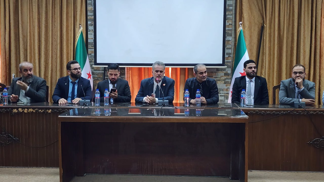 أجرى معاون وزير الصحة زيارة لمشفى حماة الوطني برفقة مدير الصحة والمدير العام للمشفى
