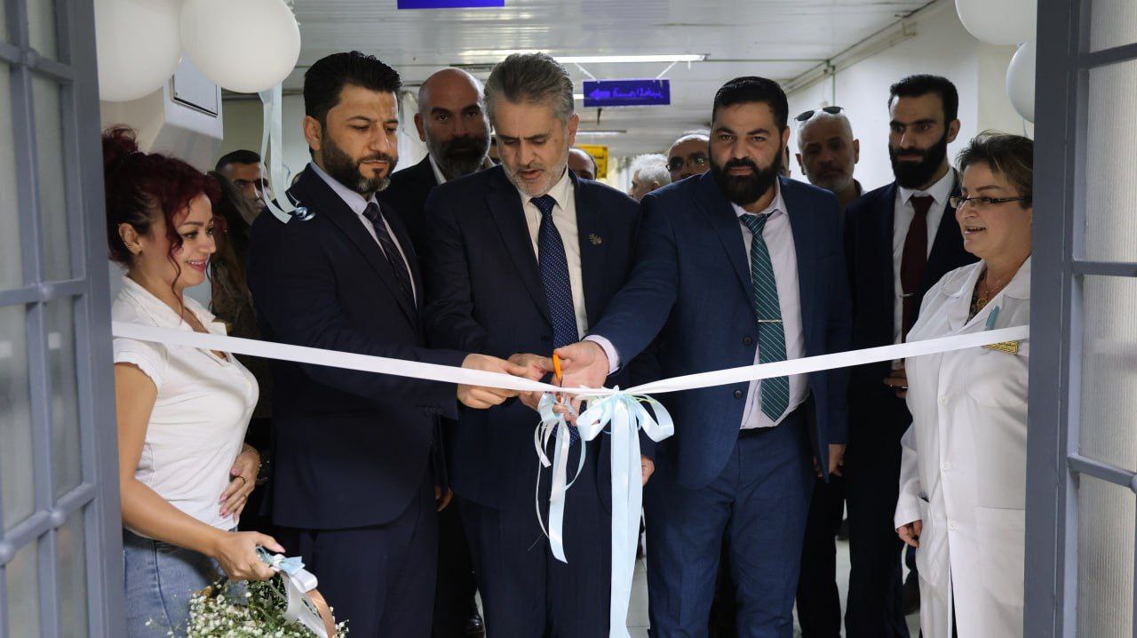 افتتح معاون وزير الصحة الدكتور حسين الخطيب اليوم العديد من الأقسام الطبية في المشفى الوطني بطرطوس بعد ترميمها وإعادة تأهيلها