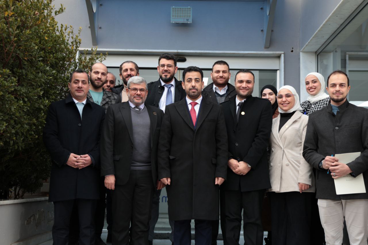 افتتح وزير الصحة الدكتور مصعب العلي أوّل خط لإنتاج الأملاح الصيدلانية في سوريا بمعمل "مياميد" بريف دمشق