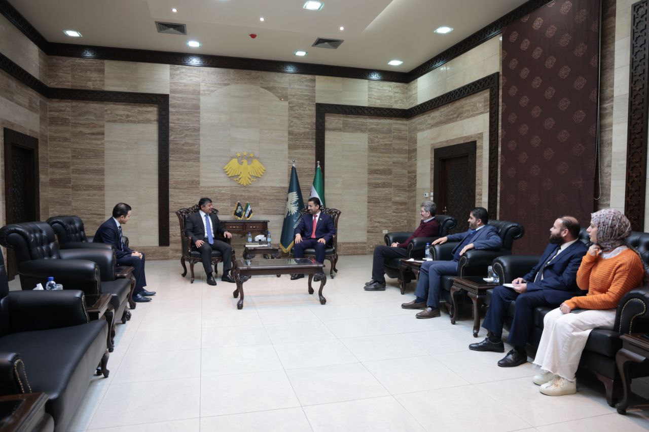 وزير الصحة يبحث مع القائم بالأعمال الأذربيجاني سبل تعزيز التعاون في قطاع الصحة