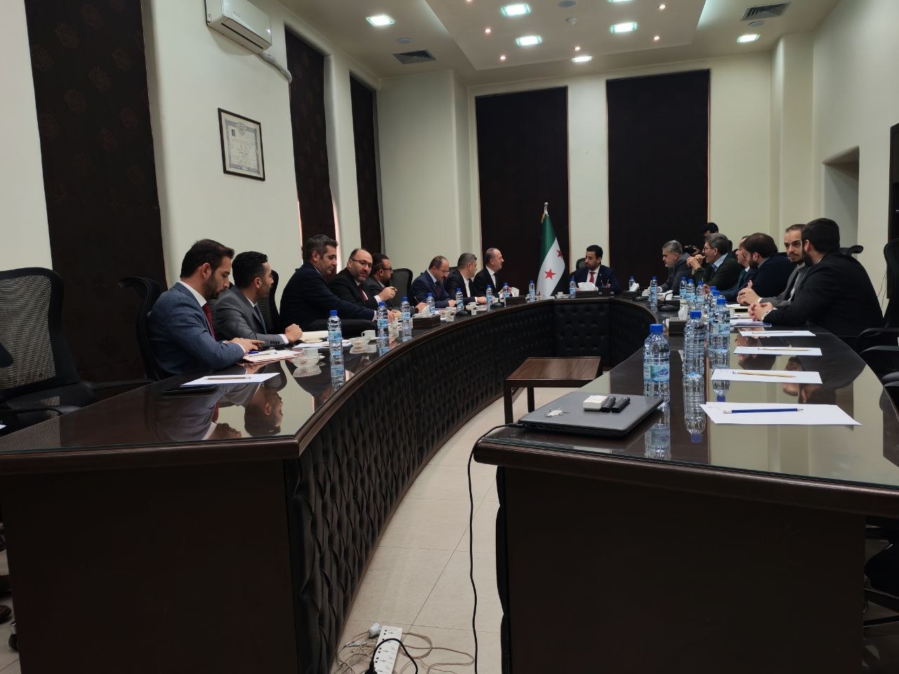 وزير الصحة يبحث مع وفد من اليونيسيف سبل تعزيز التعاون في قطاع الصحة