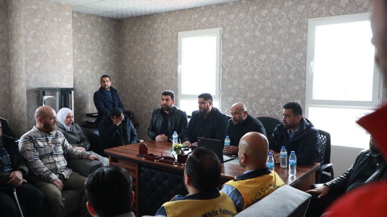 أجرى وزير الصحة الدكتور "مصعب العلي" زيارة ميدانية إلى منطقة خربة الجوز وريف جسر الشغور بإدلب