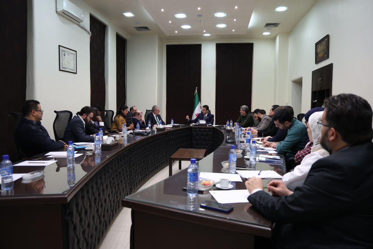 وزير الصحة يبحث مع وفد "الصحة العالمية" سبل التحول الاستراتيجي في القطاع الصحي السورية